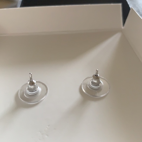 •Brilliant crystals made with Swarovski earrings • - Picture 4 of 4